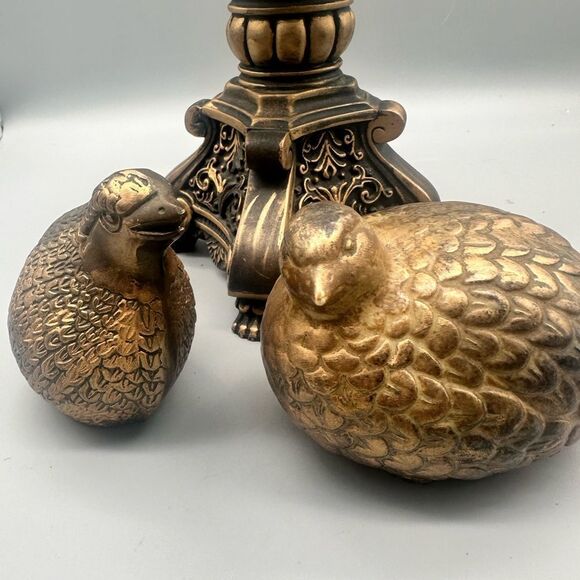 Primitive candlestick with lace dollie, 2 ceramic quail decor - Picture 4 of 15